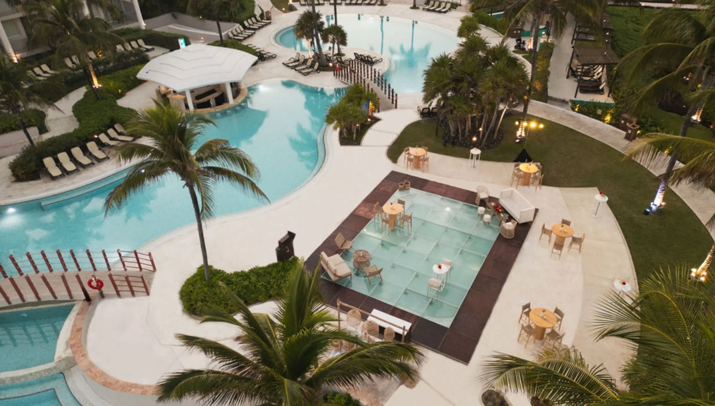 Tequila pool terraza venue at dreams jade