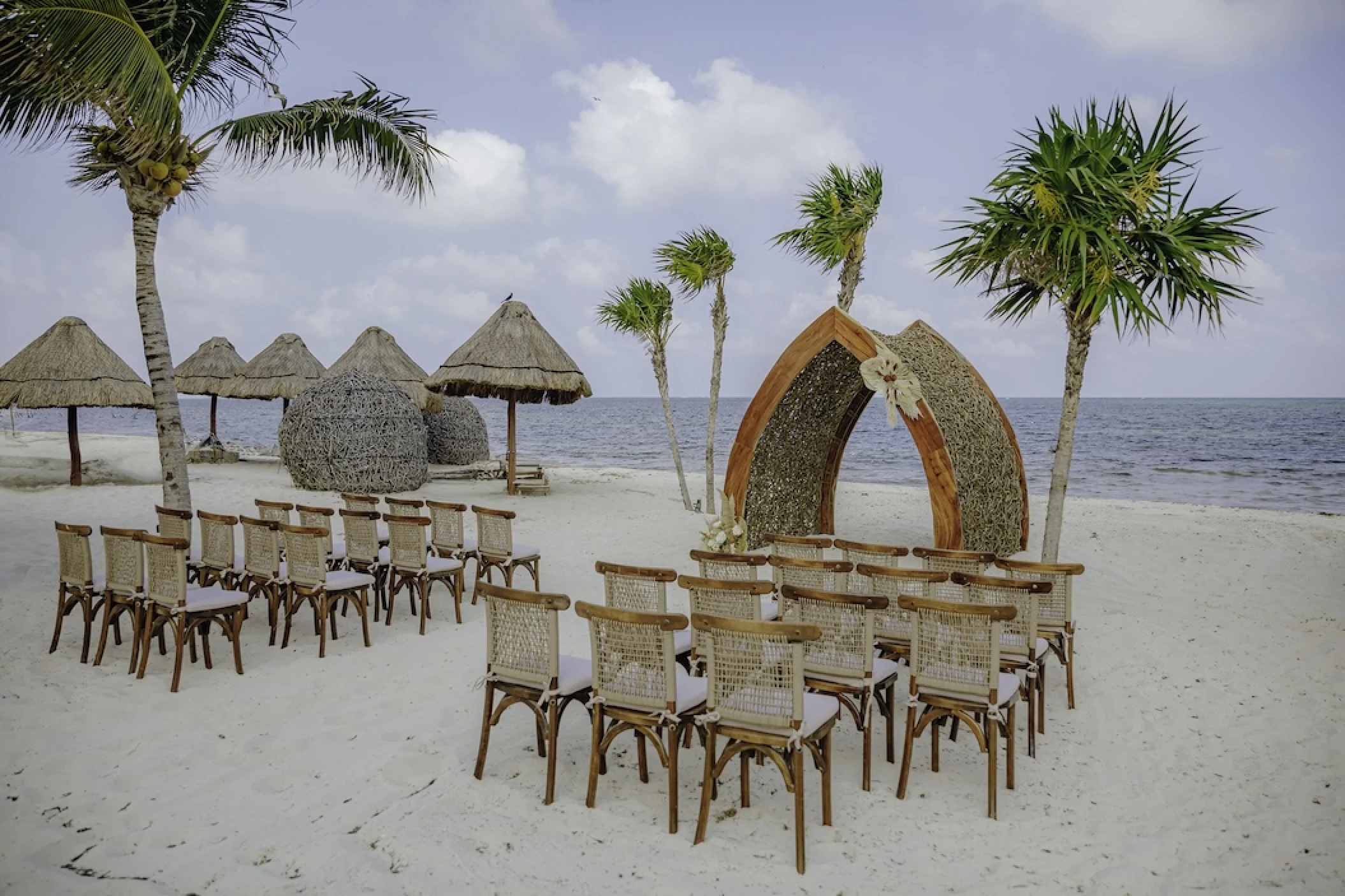 Dreams Natural New Beach Gazebo
