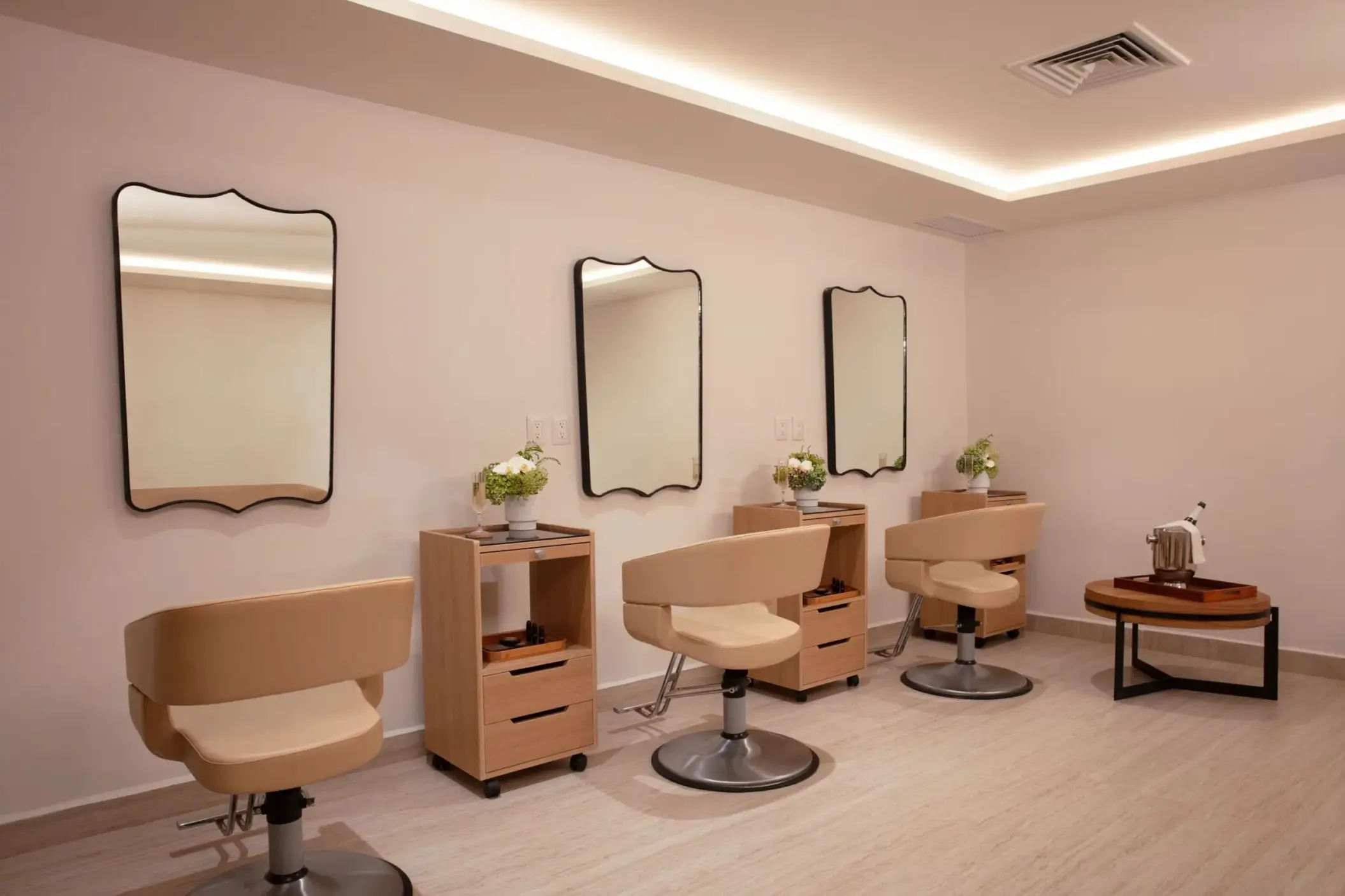Hair and beauty salon stations at Dreams Puerto Morelos, Riviera Maya