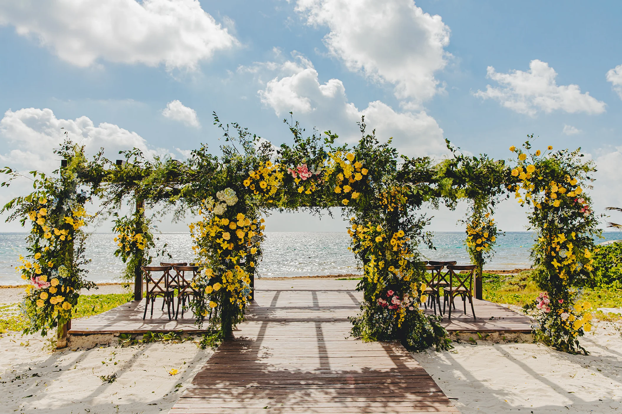 Vista del mar Pergola and Terrace at Dreams Sapphire