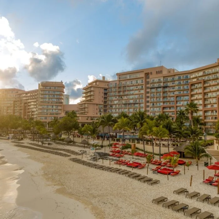 beach and resort Grand Fiesta Americana Coral Beach Cancun