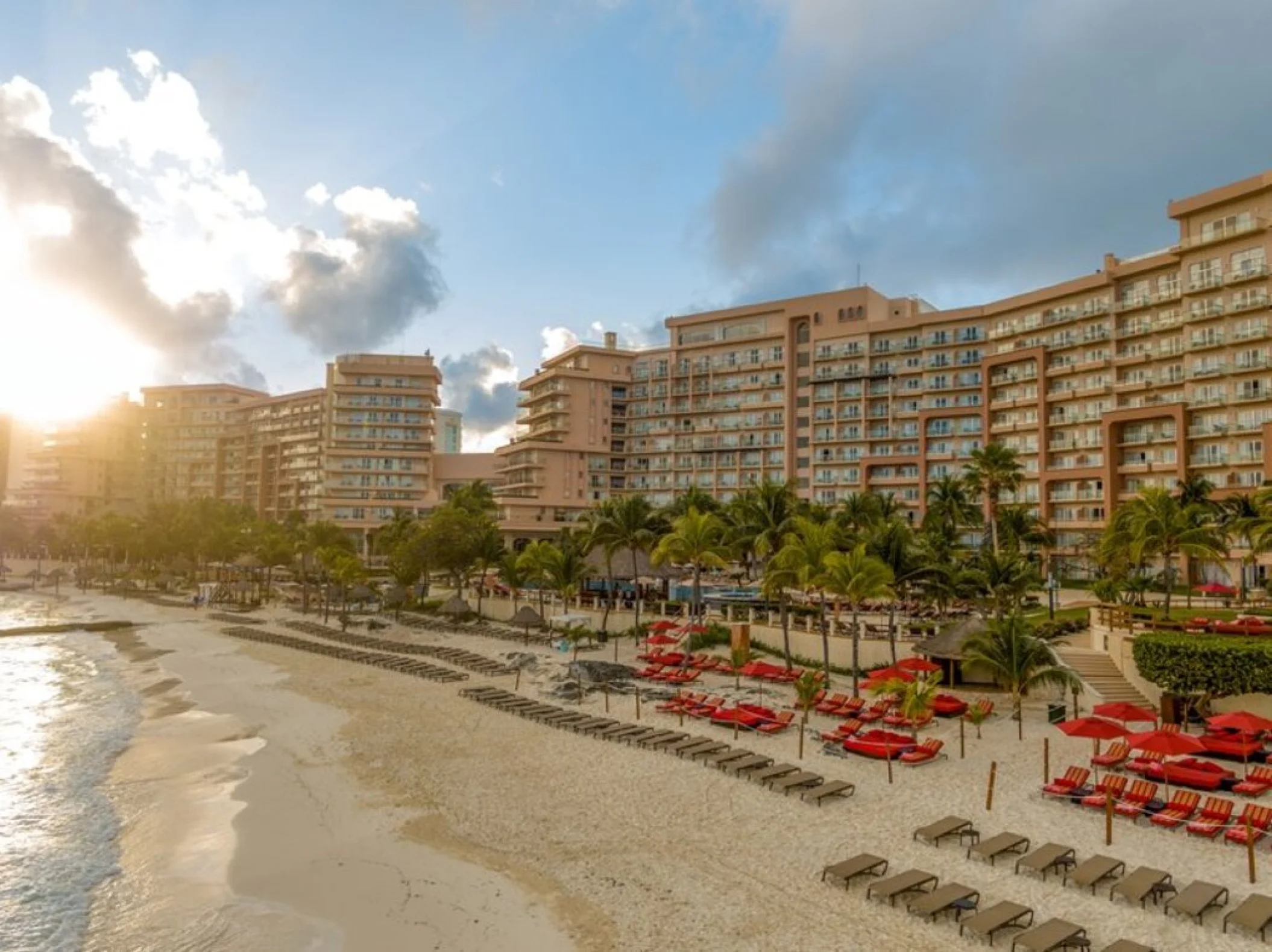 beach and resort Grand Fiesta Americana Coral Beach Cancun