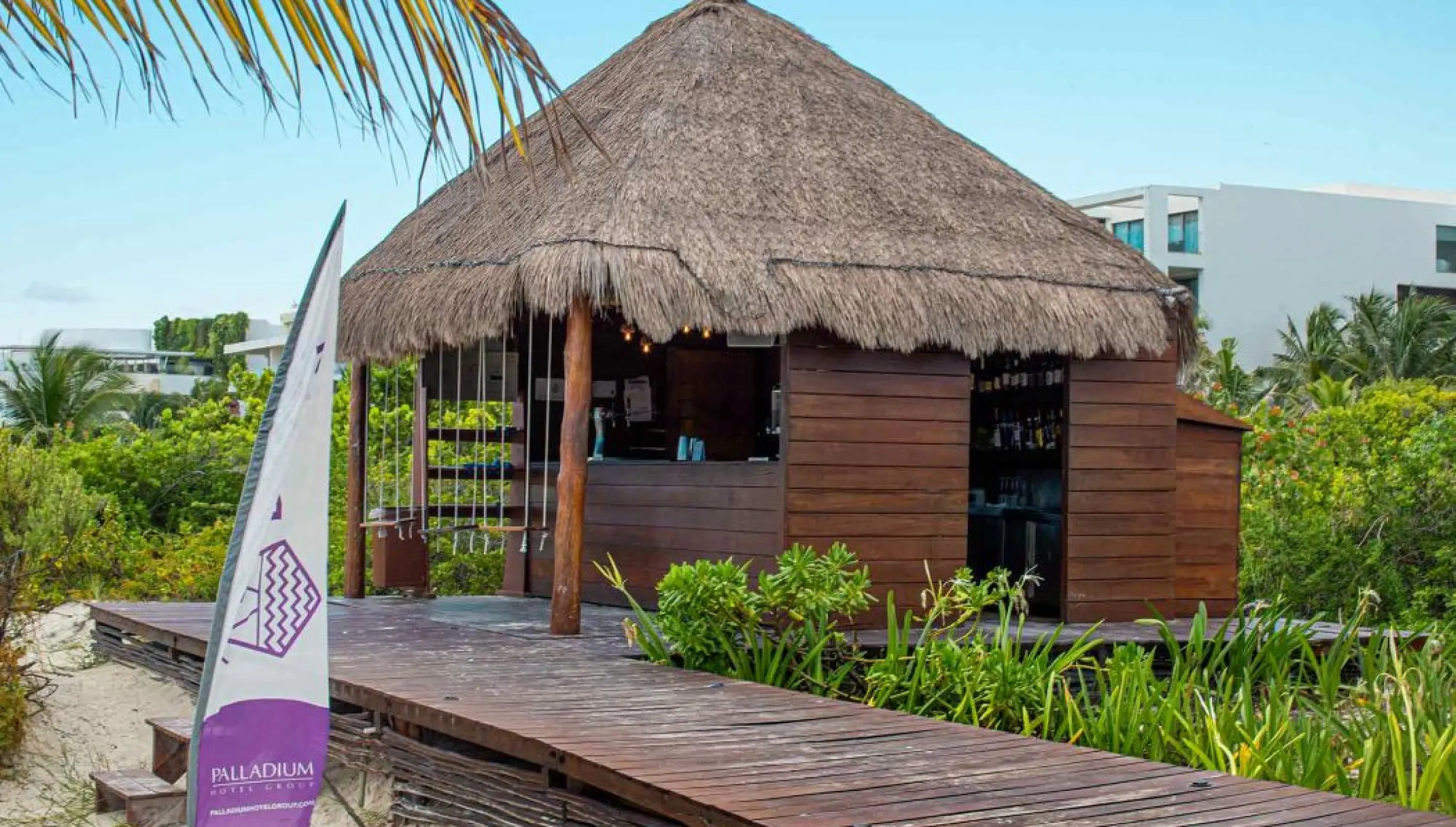 dunan beach bar at grand palladium costa mujeres