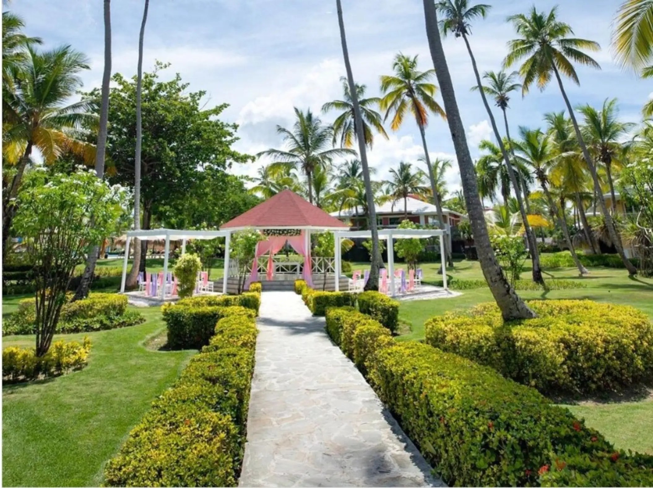 Garden gazebo wedding ceremony at Grand Palladium Punta Cana, Punta Cana