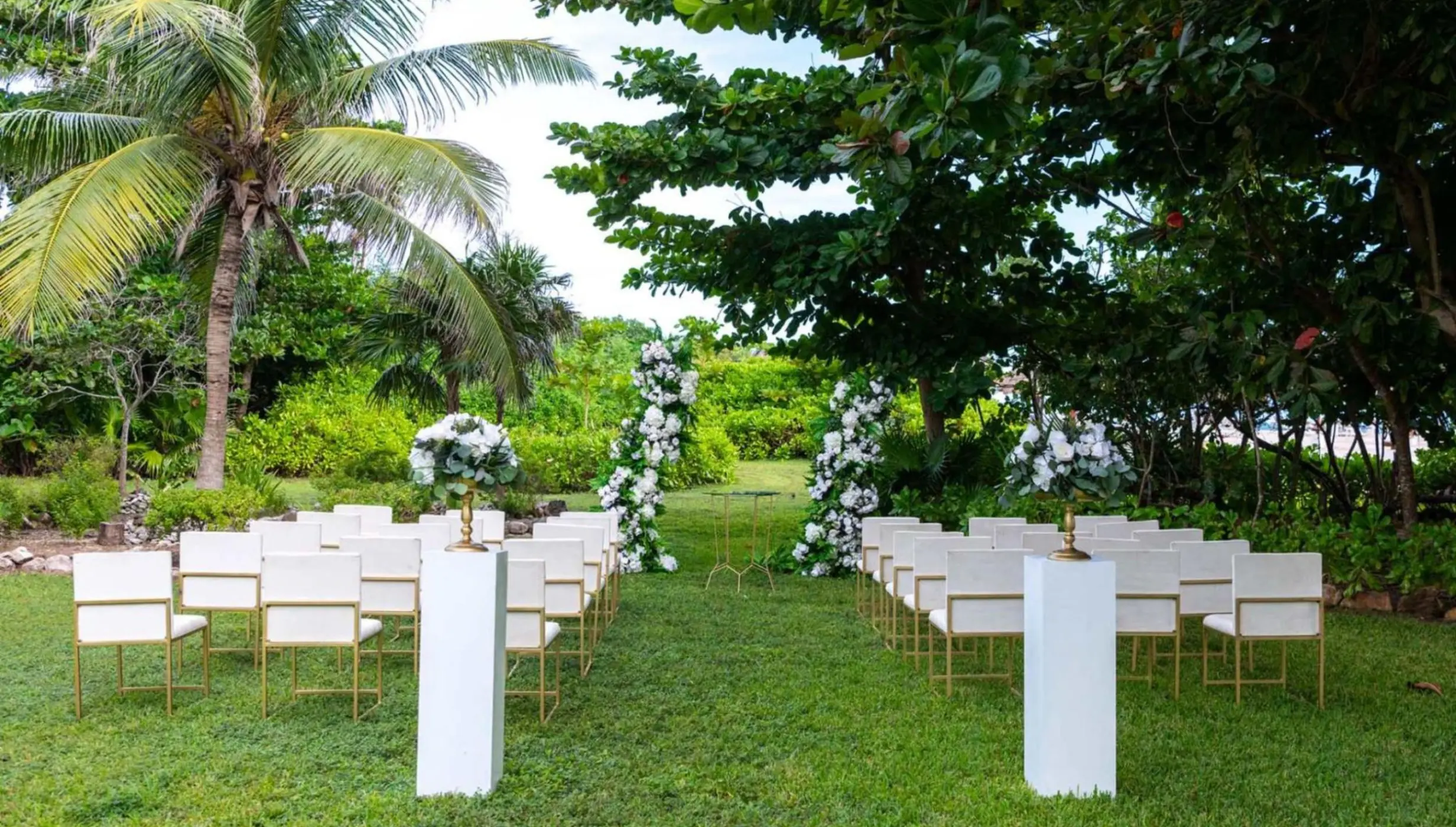 garden venue at Grand Sirenis Riviera Maya