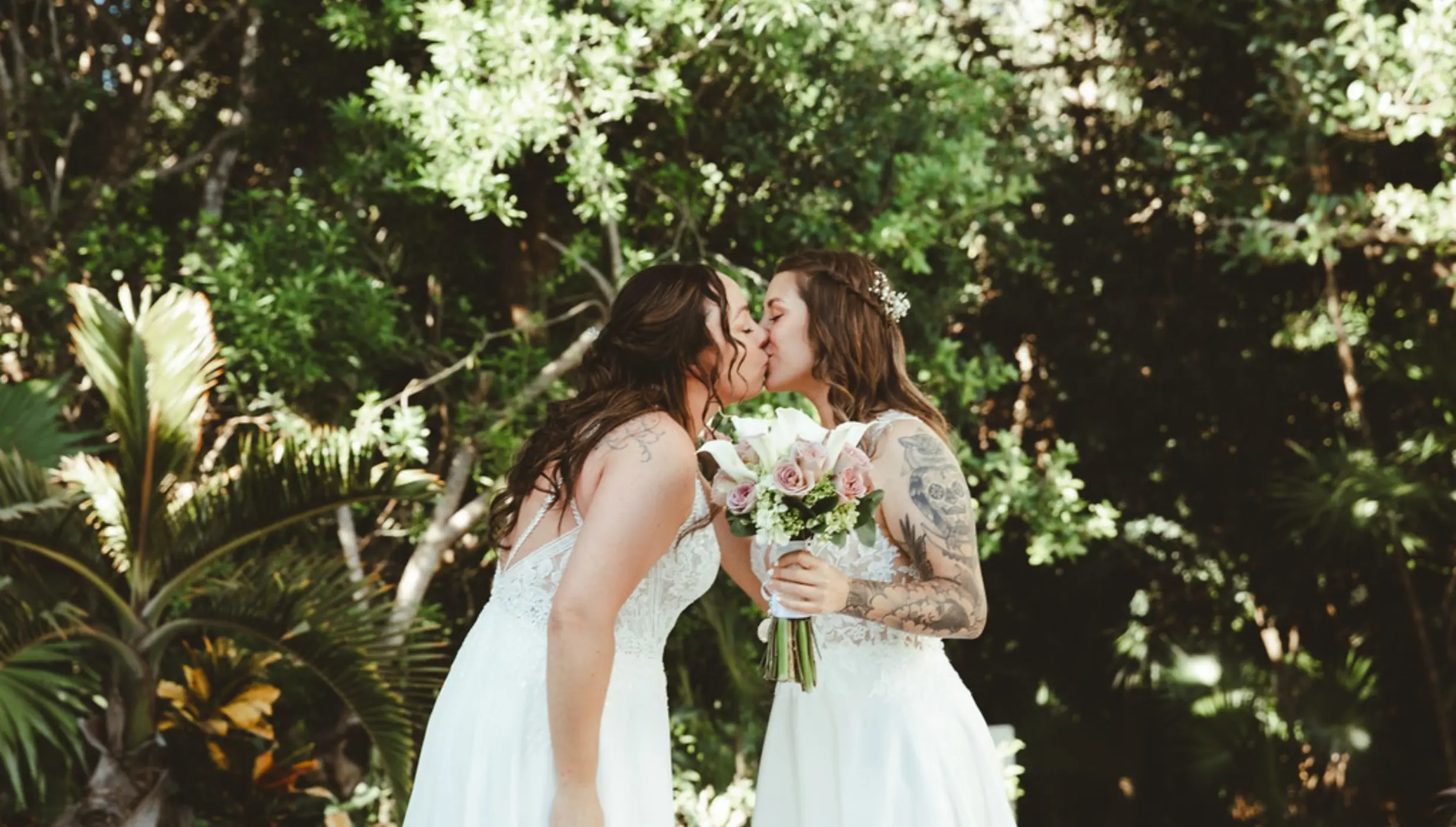 lgbtq couple at Grand Sirenis Riviera Maya