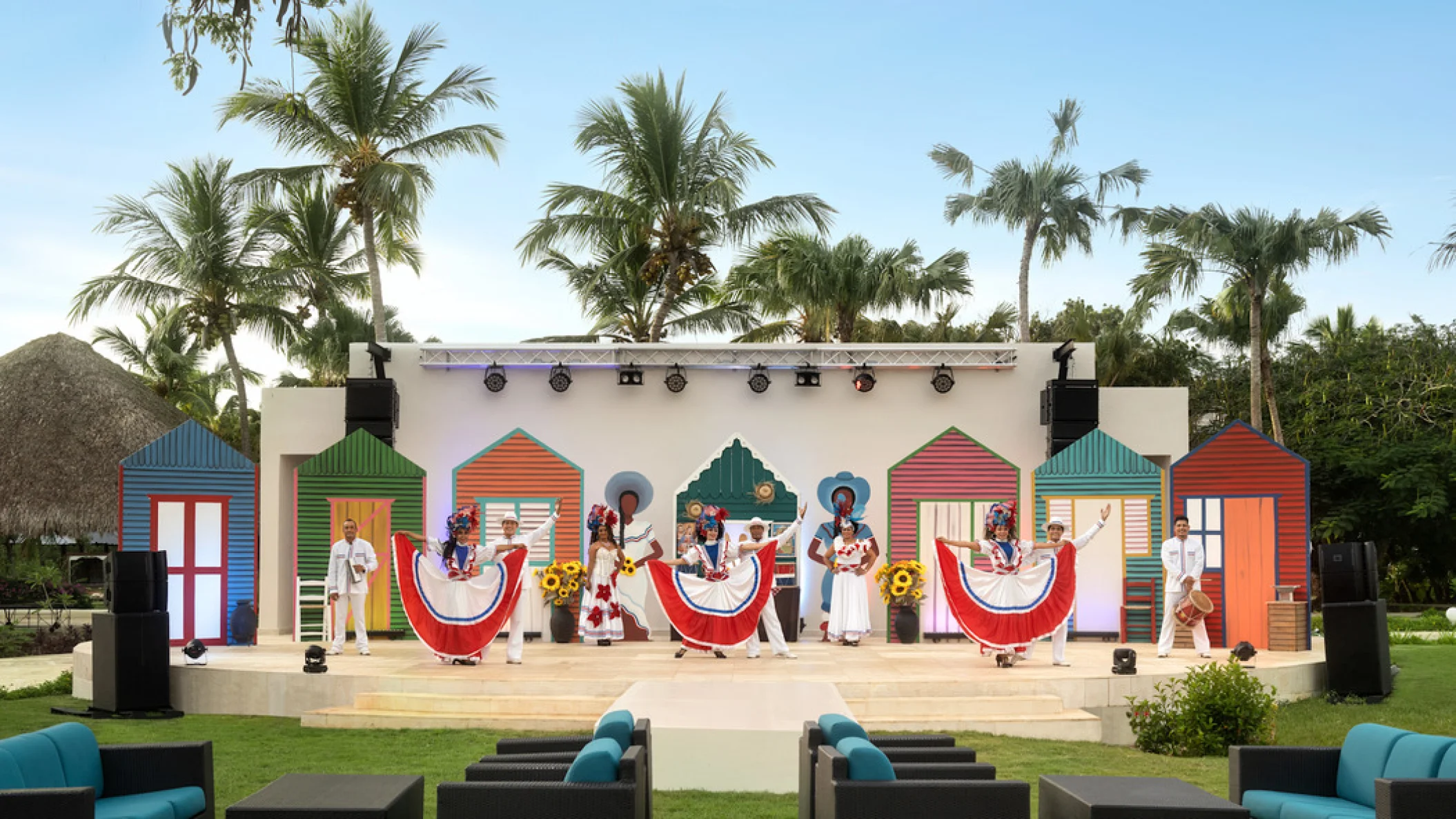 live entertainment at Dreams La Romana