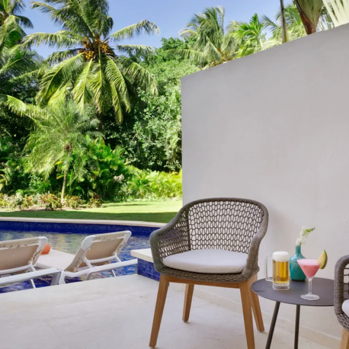 swim-out suite at Dreams La Romana