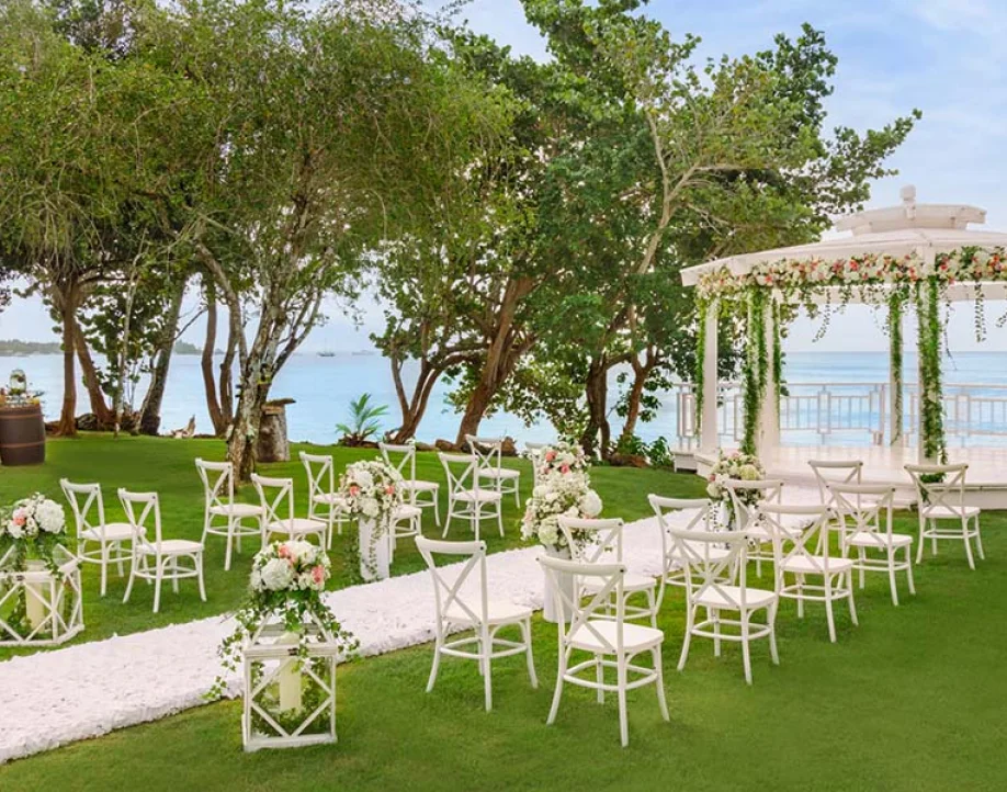 Wedding gazebo at Secrets La Romana
