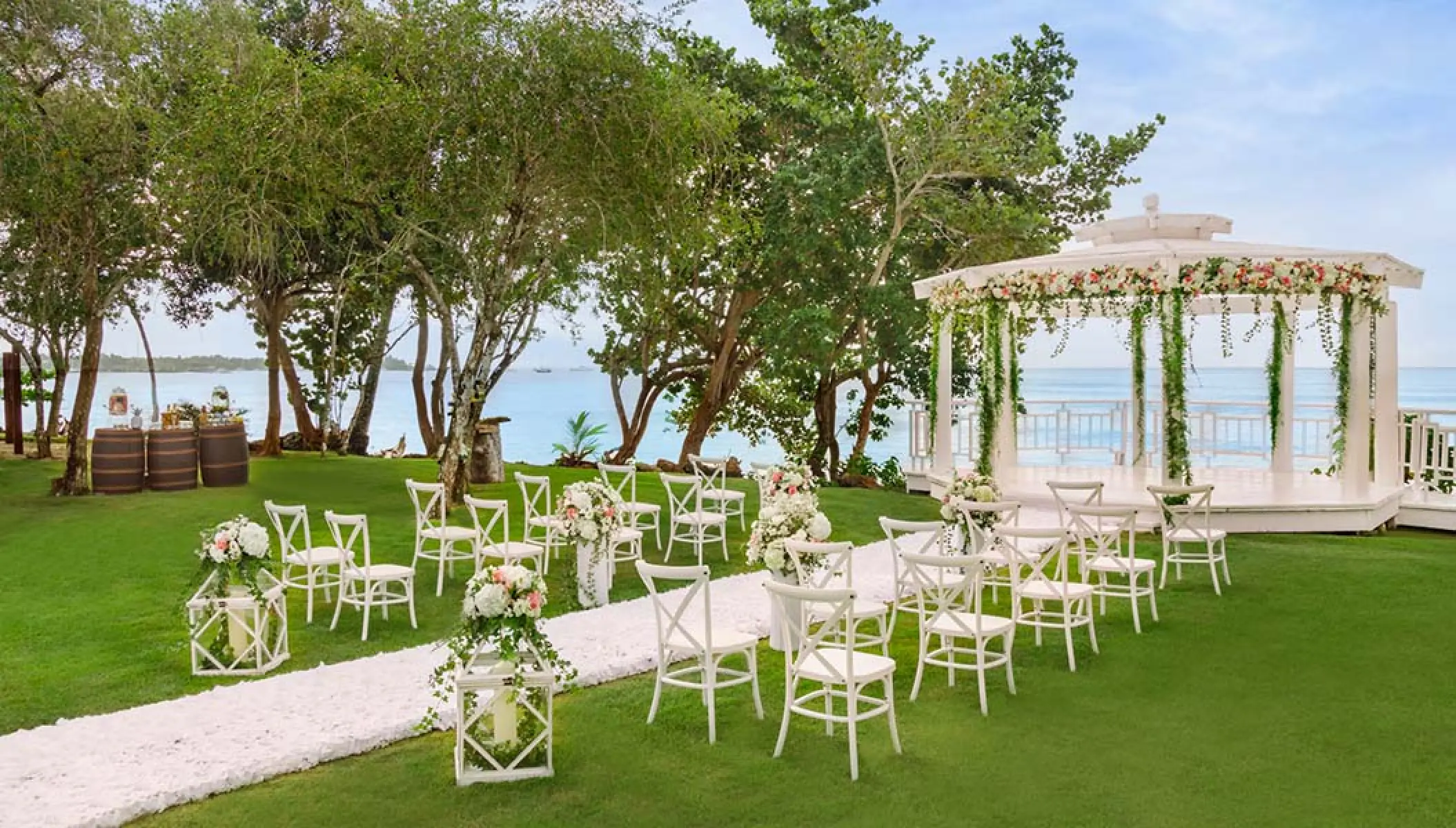 Wedding gazebo at Secrets La Romana