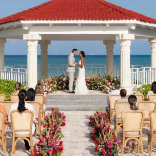 beach gazebo venue at Hilton La Romana