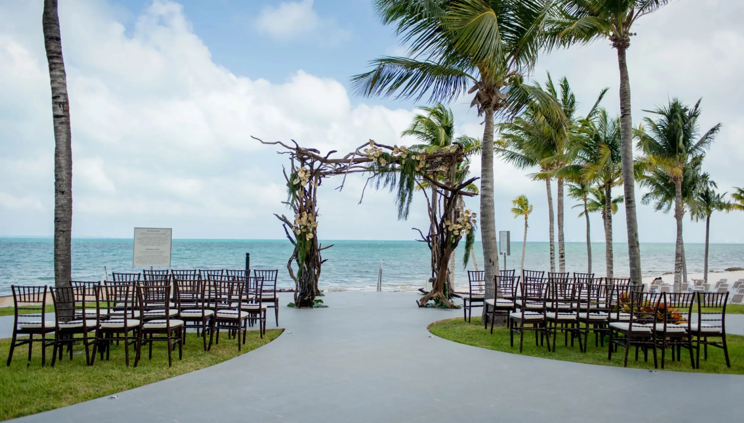 Elite terrace venue at Hotel Mousai Cancun