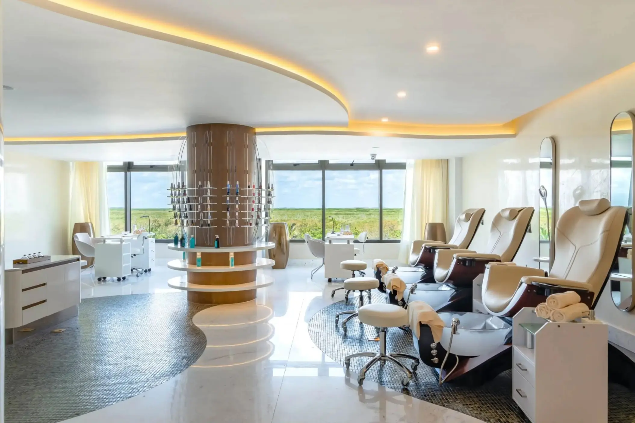 Modern beauty salon and pedicure stations at Hotel Mousai Cancun, Cancun