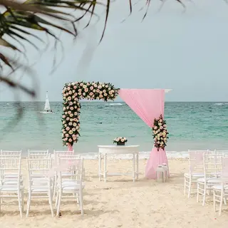 beach venue at Hotel Riu Guanacaste