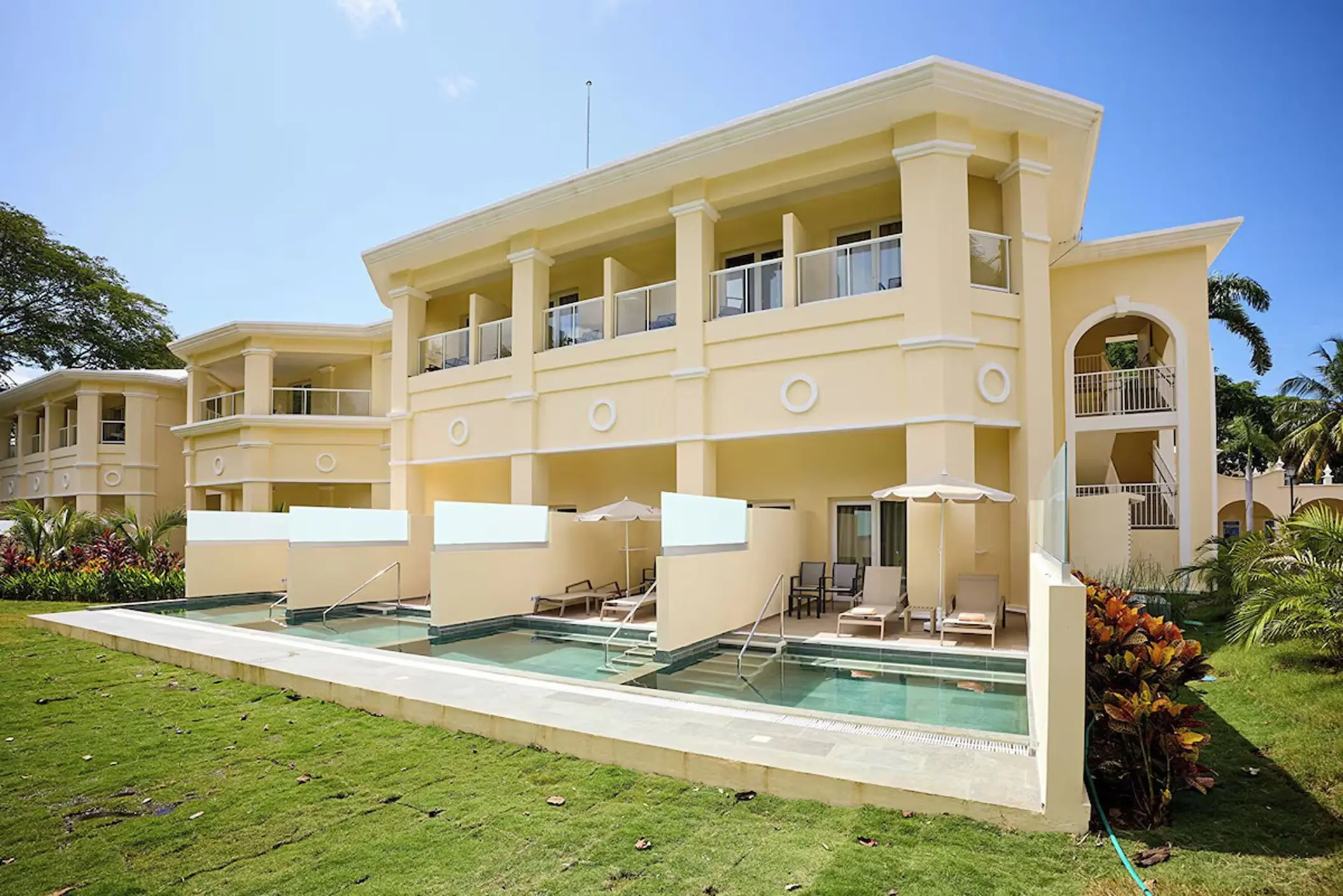 exterior of swim out suite at Hotel Riu Guanacaste