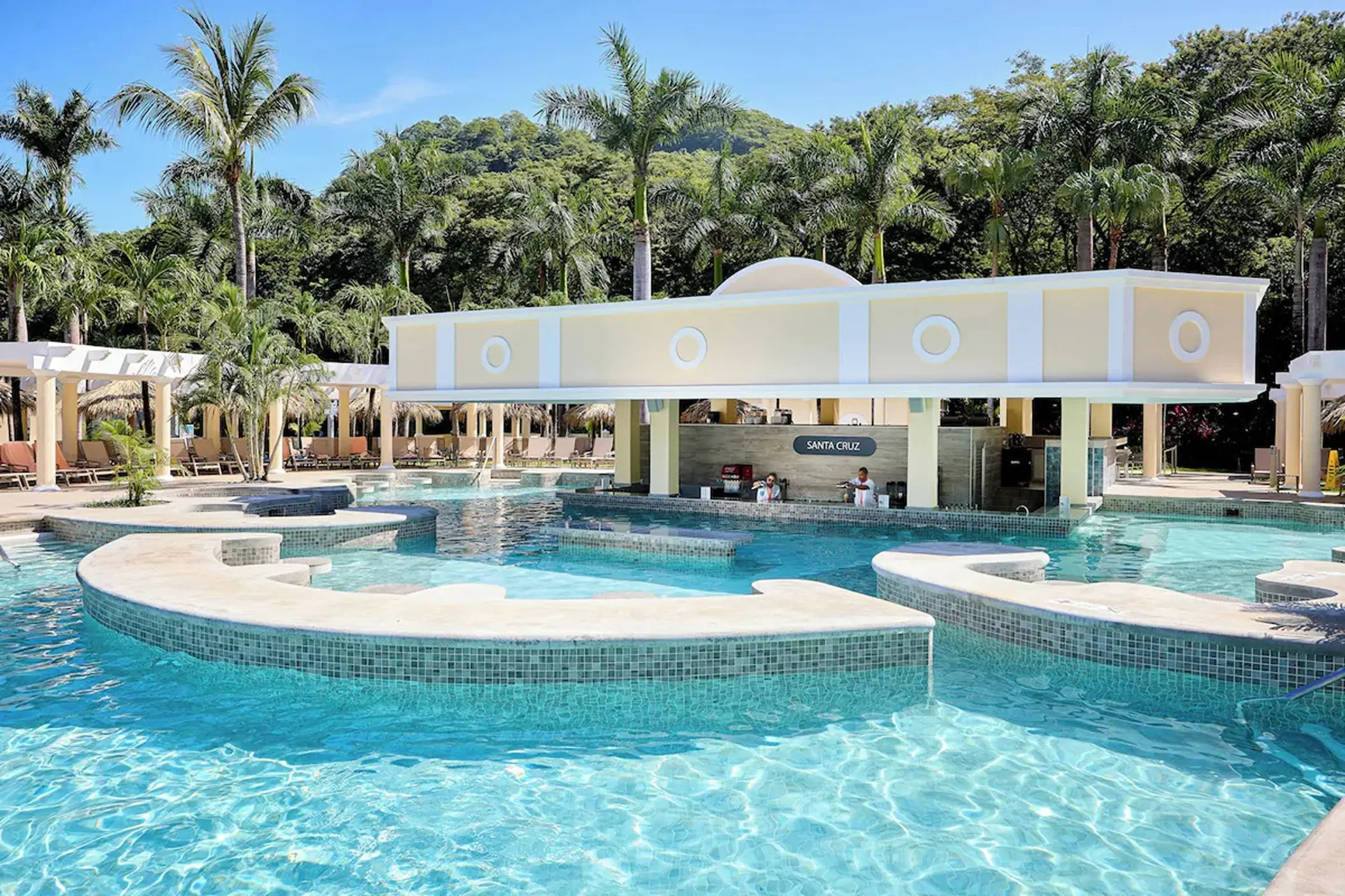 Pool and swim-up bar at Hotel Riu Guanacaste