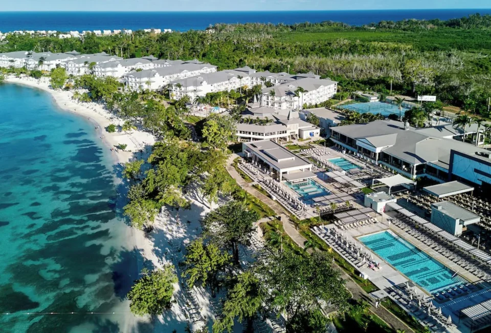 aerial view of Hotel Riu Negril in Jamaica