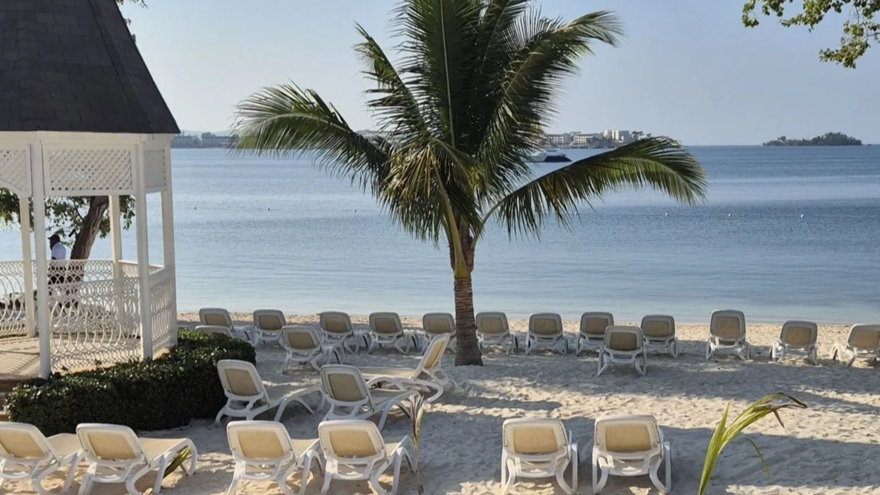 gazebo venue Hotel Riu Negril