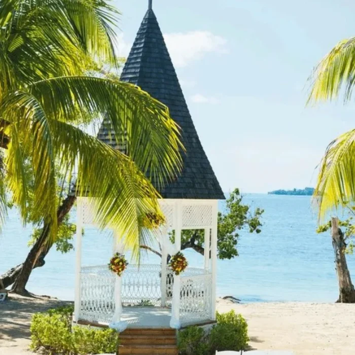 beach gazebo venue at Hotel Riu Negril