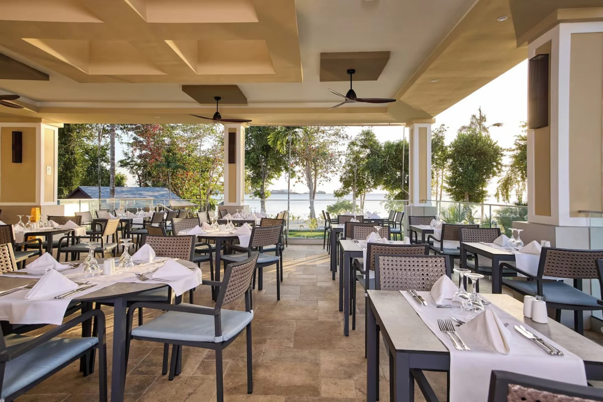 Restaurant at Hotel Riu Negril