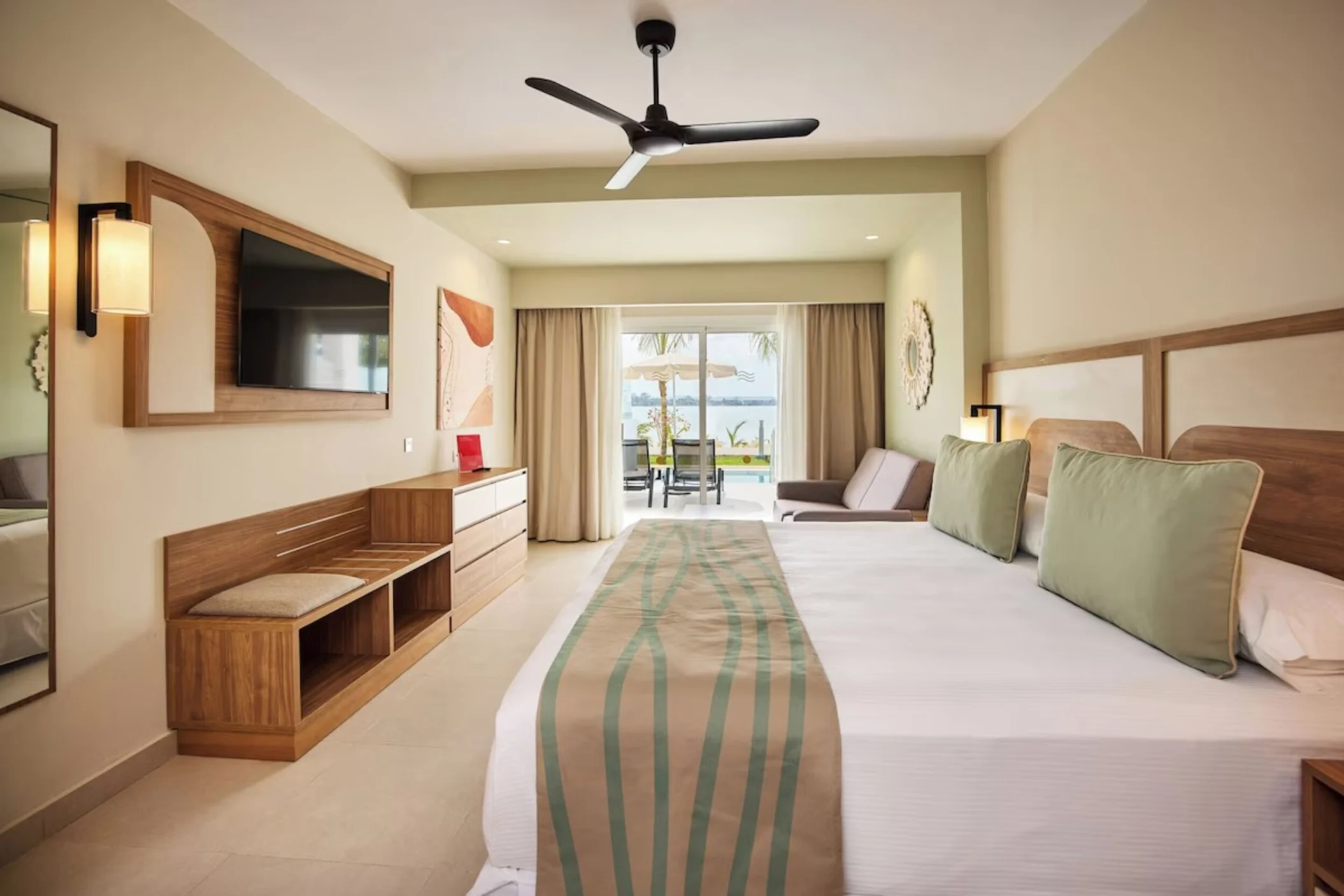 Room at Hotel Riu Negril