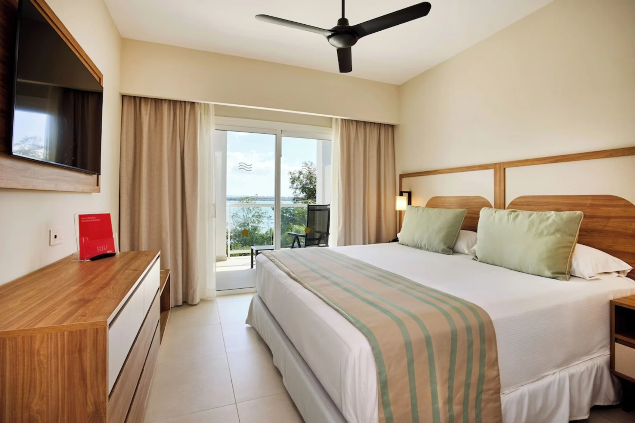 Room at Hotel Riu Negril