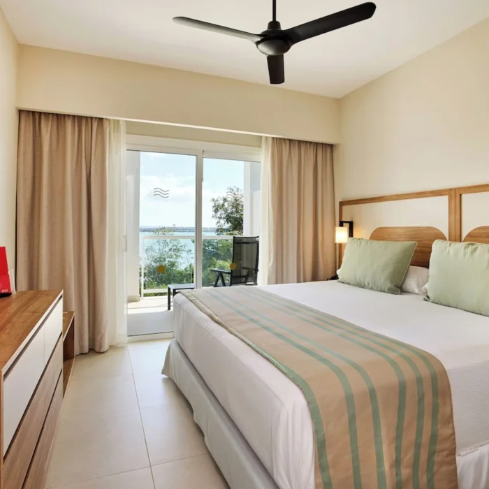 Room at Hotel Riu Negril