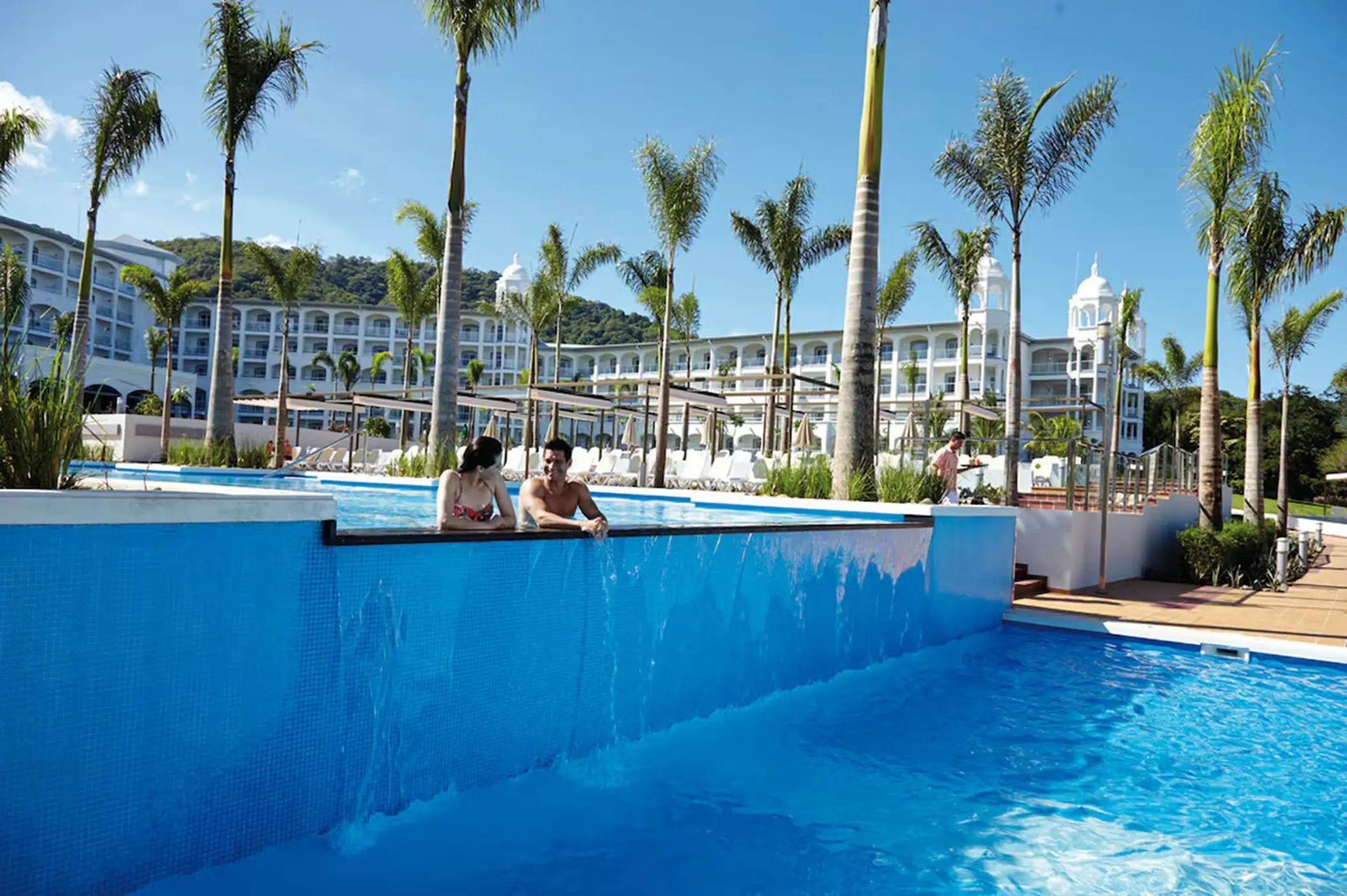 pool at Hotel Riu Palace Costa Rica