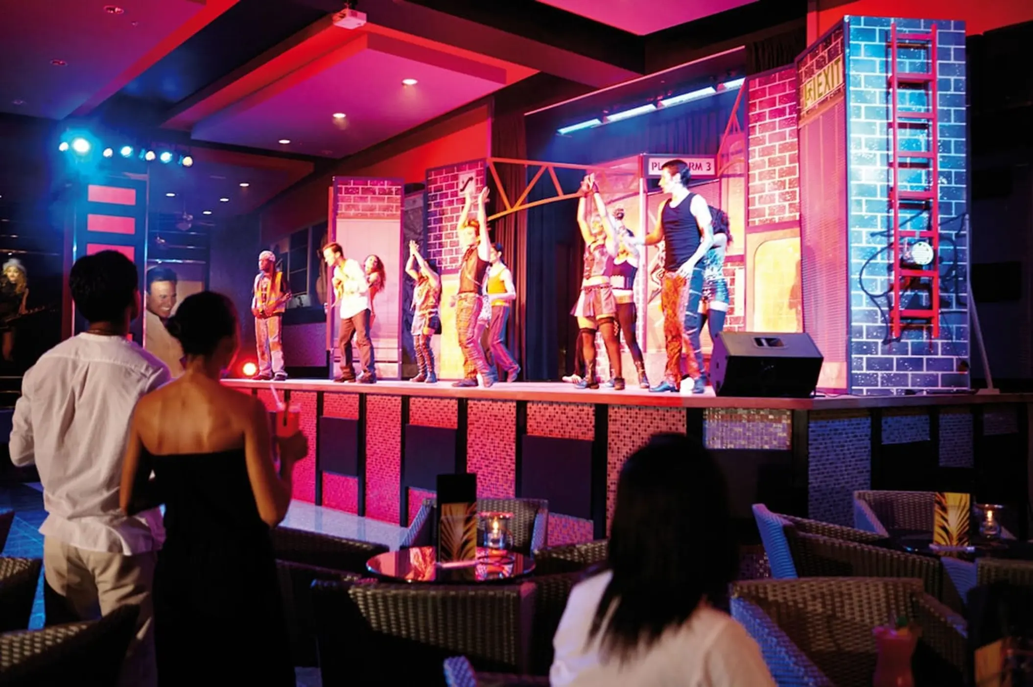 theatre show at Hotel Riu Palace Costa Rica