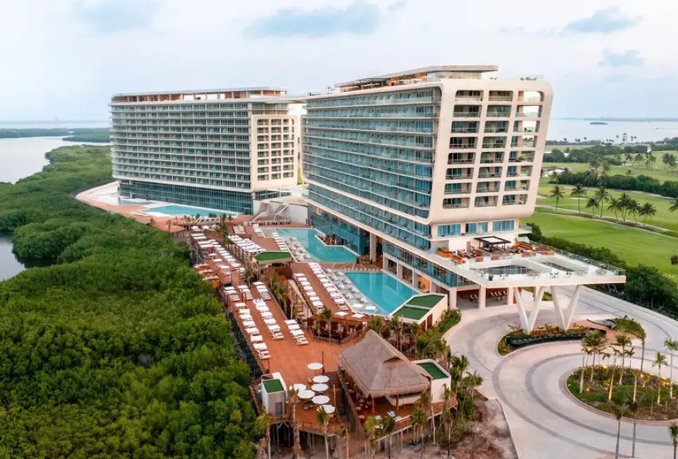 Hyatt Vivid Grand Island aerial view