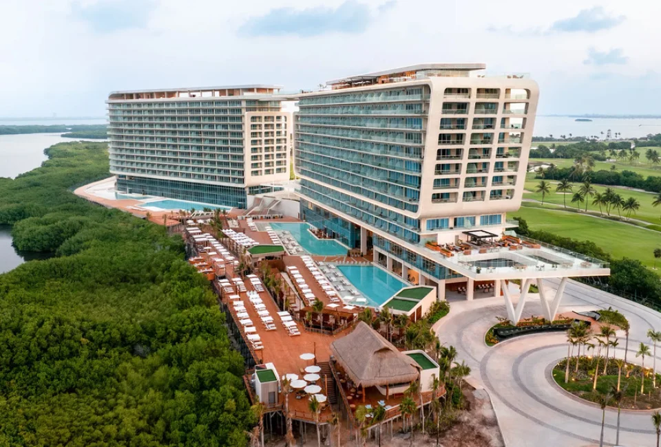 Hyatt Vivid Grand Island aerial view
