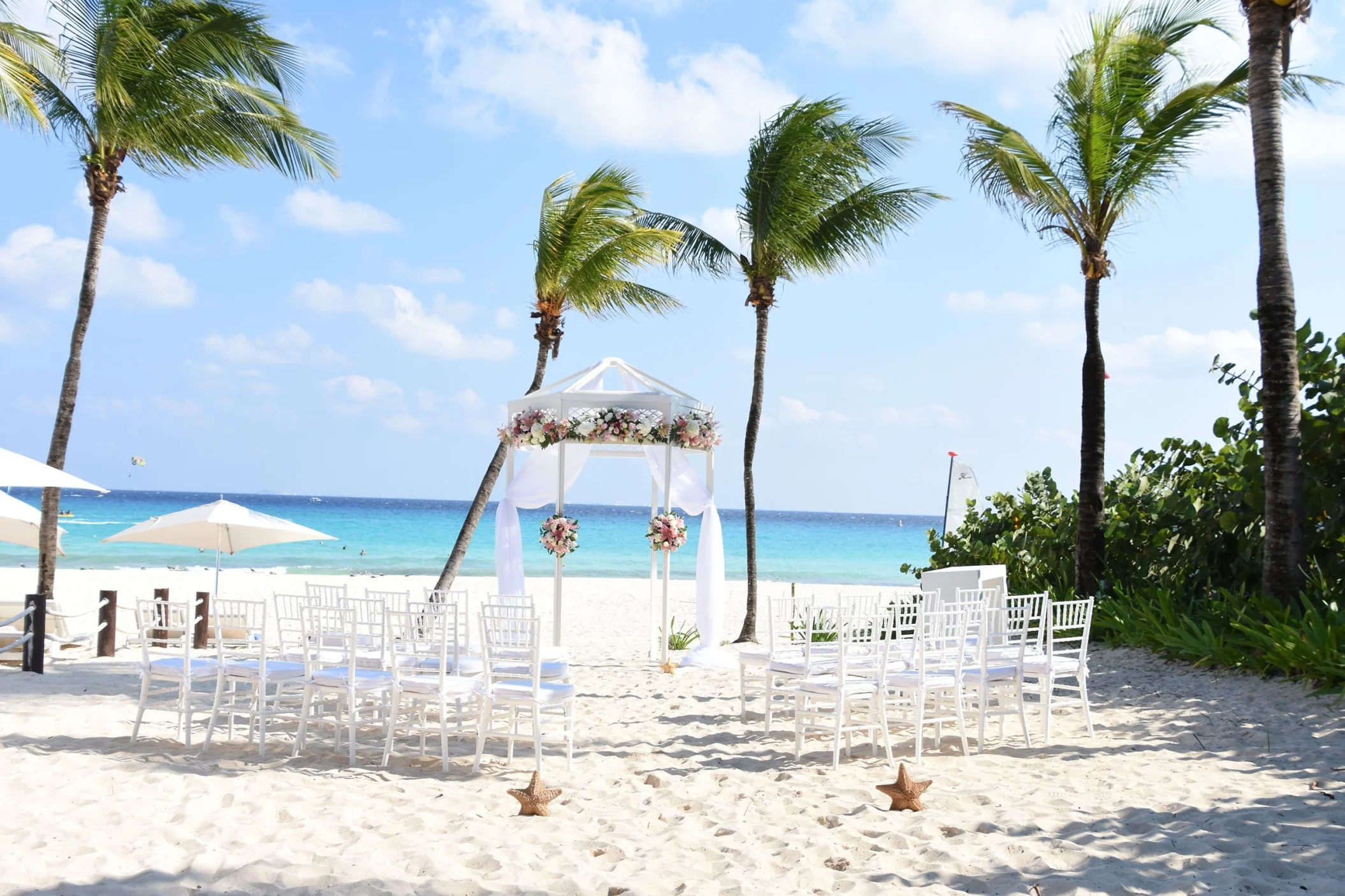 beach venue shared between Iberostar Waves Tucan and Quetzal