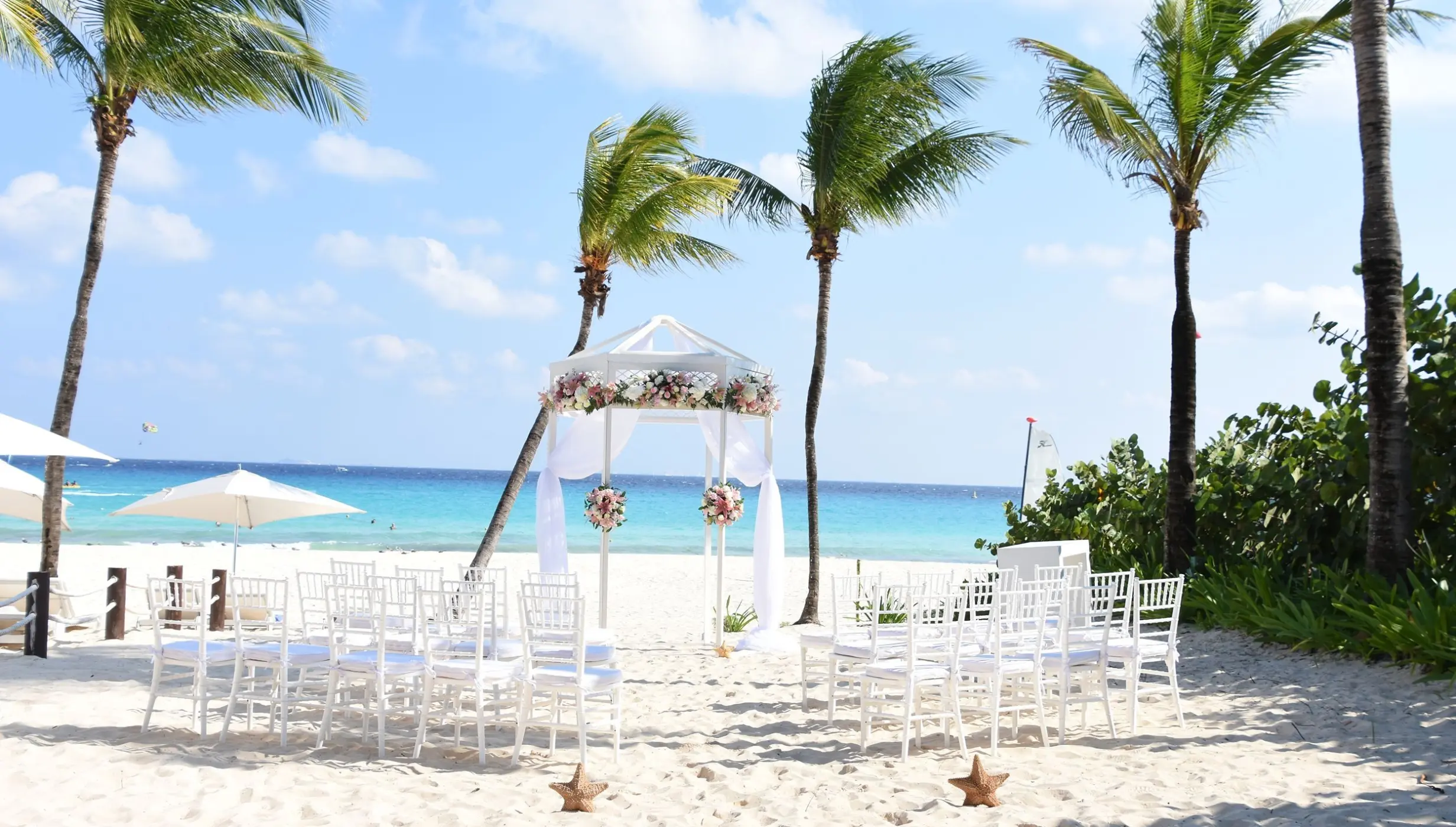 beach venue shared between Iberostar Waves Tucan and Quetzal