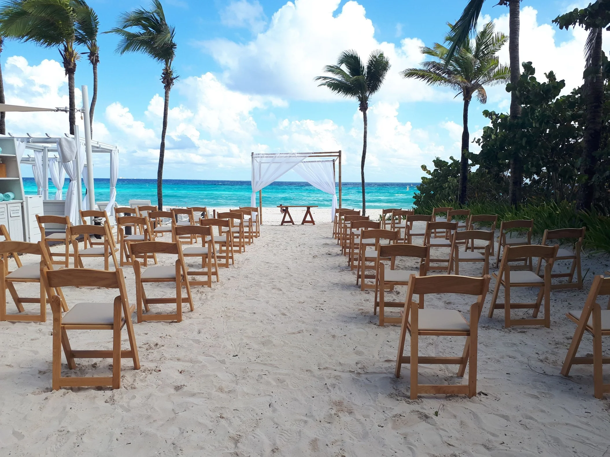 beach venue shared between Iberostar Waves Tucan and Quetzal