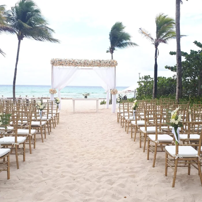 beach venue shared between Iberostar Waves Tucan and Quetzal