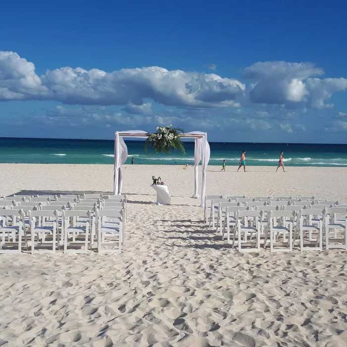 beach venue shared between Iberostar Waves Tucan and Quetzal