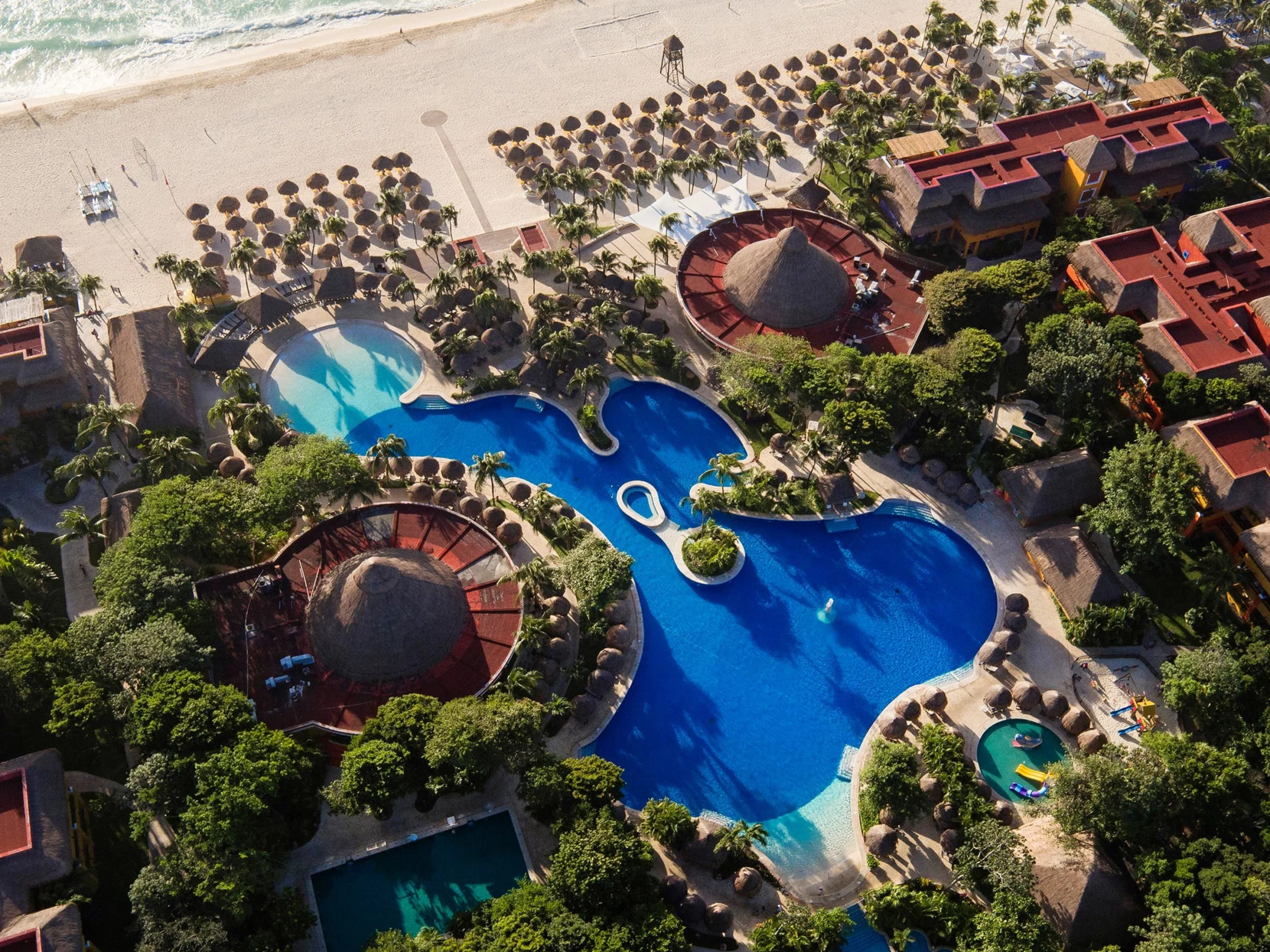 pool at Iberostar Waves Tucan and Quetzal