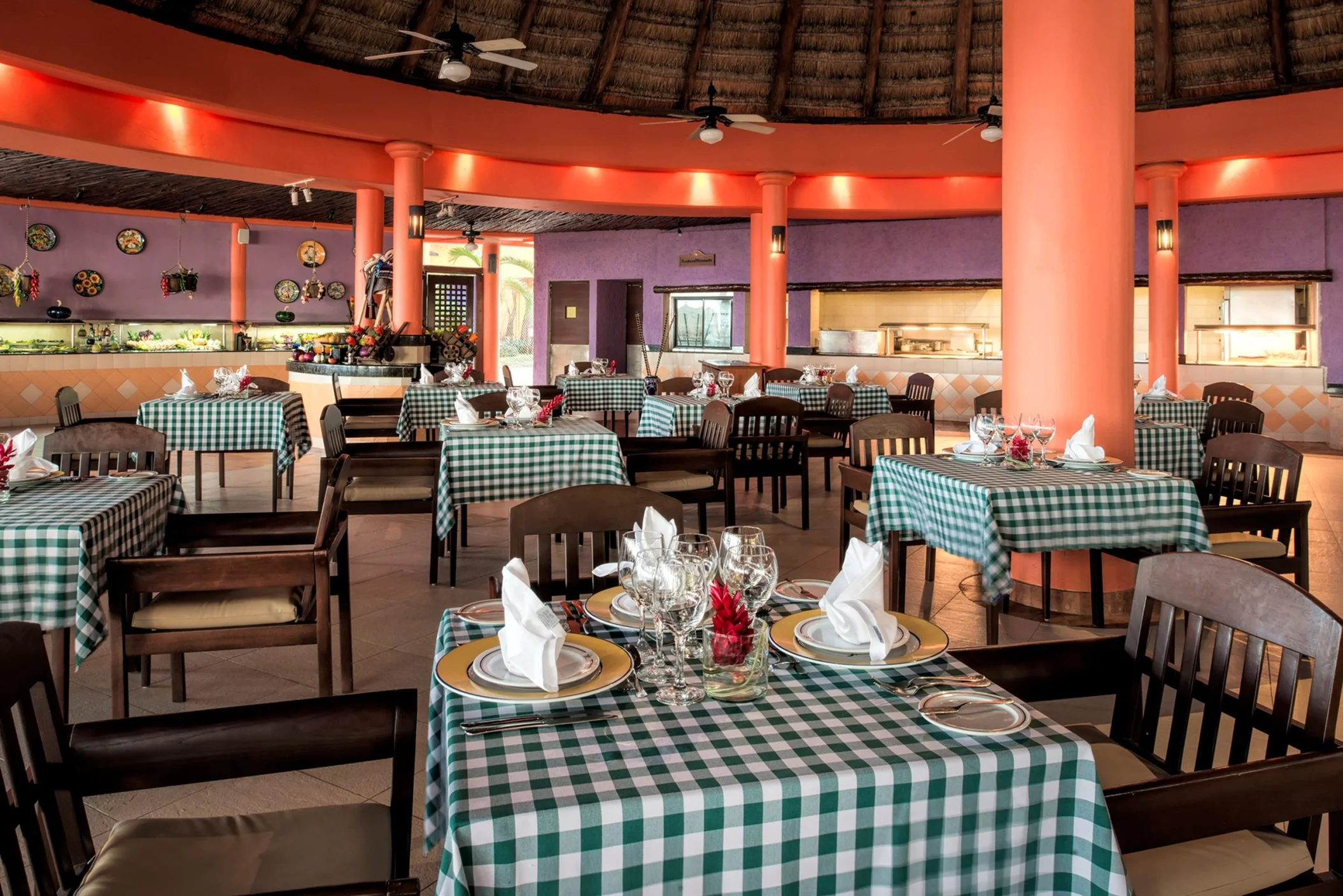 restaurant at Iberostar Waves Tucan and Quetzal