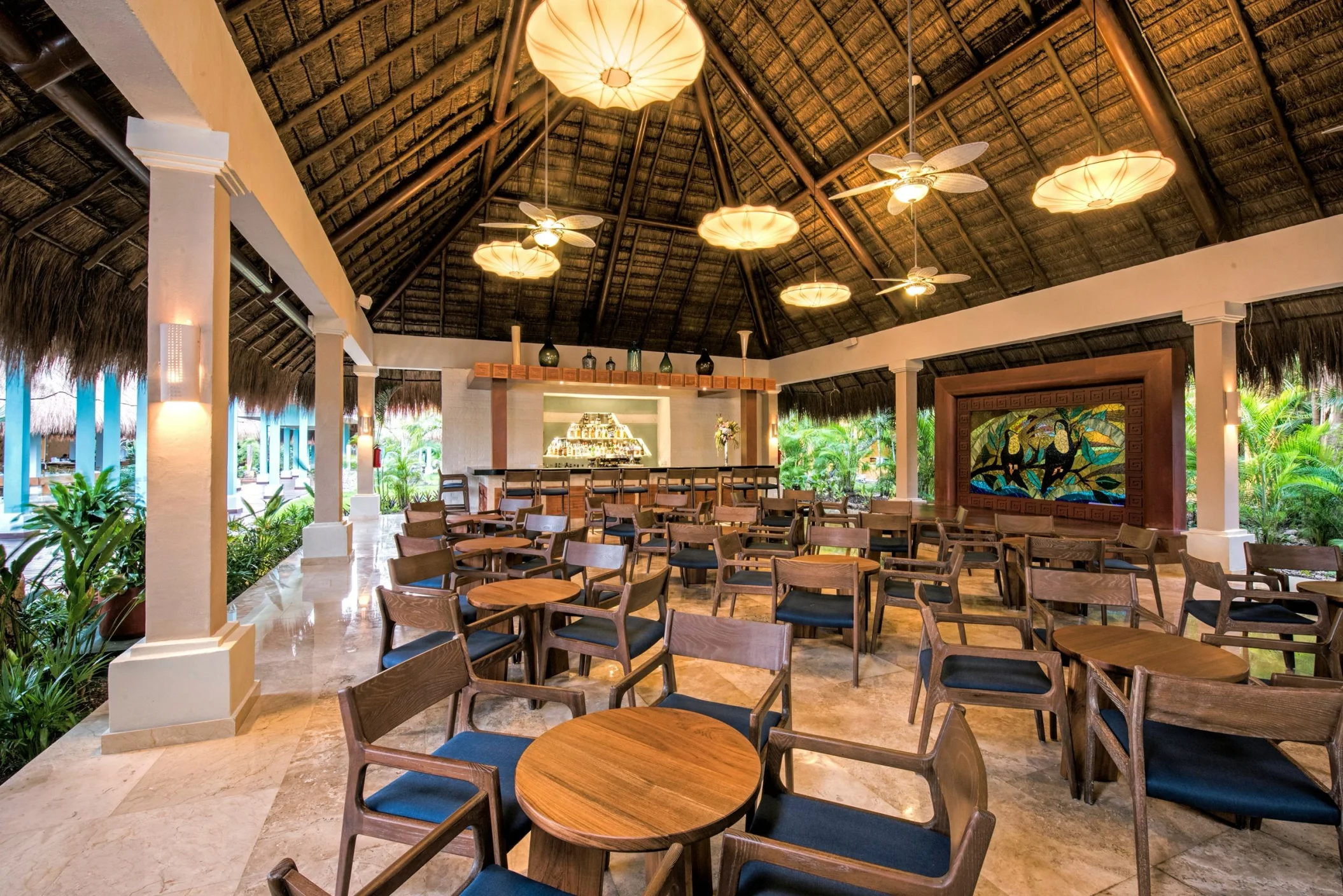 lobby bar at Iberostar Waves Tucan