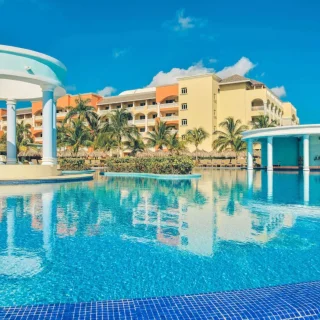 Infinity pool gazebo venue at Iberostar Selection Rose Hall Suites