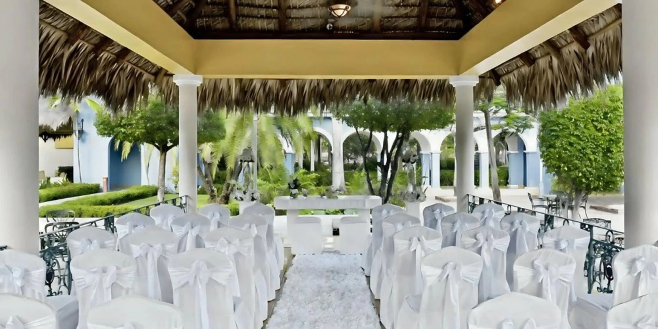 plaza colonial gazebo venue at Iberostar Waves Costa Dorada