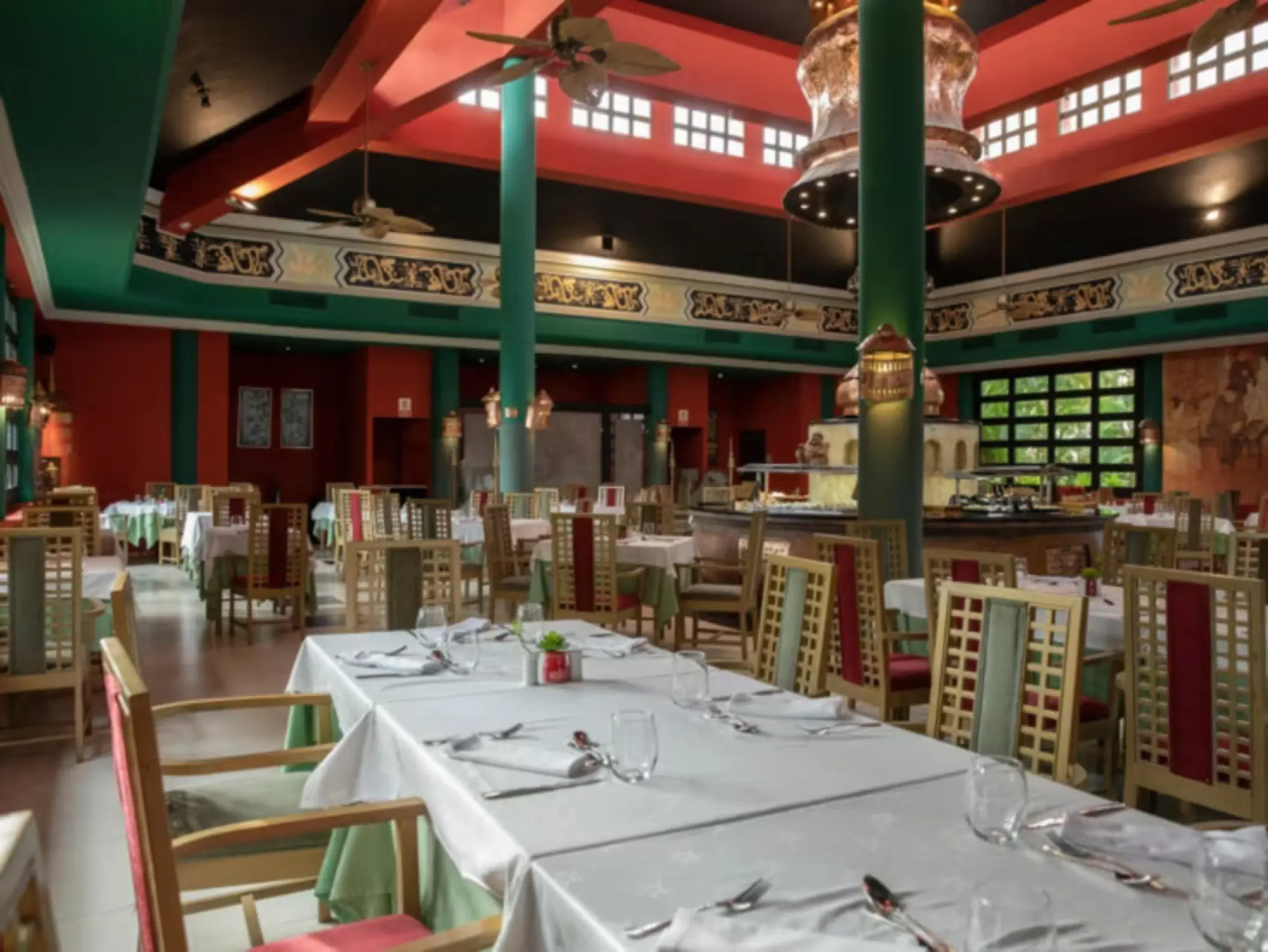 La Pagoda Asian restaurant with white tablecloths at Iberostar Waves Dominicana, Punta Cana