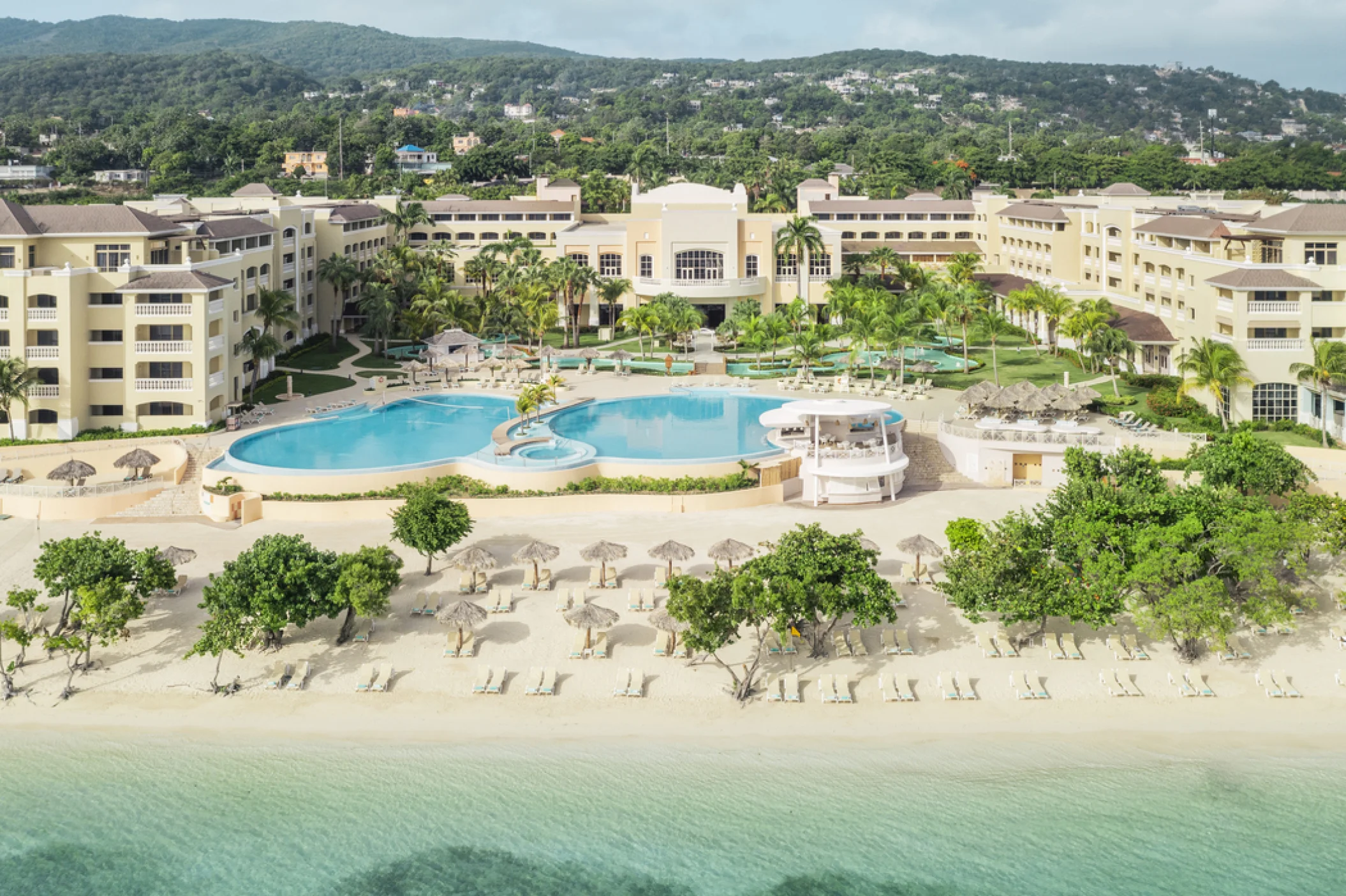 Iberostar Waves Rose Hall Beach resort