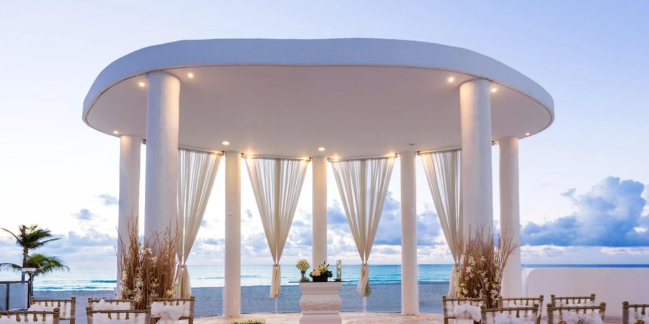 blanc gazebo venue at Le Blanc Spa Resort Cancun