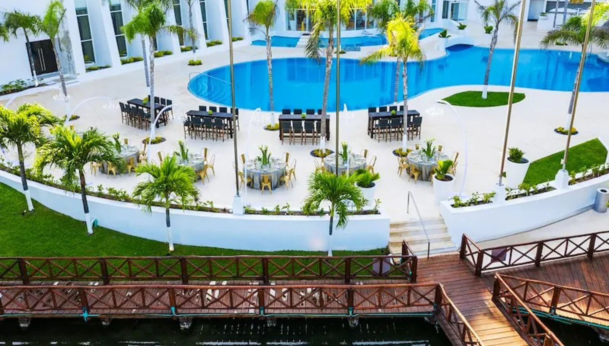 luna terrace venue at Le Blanc Spa Resort Cancun