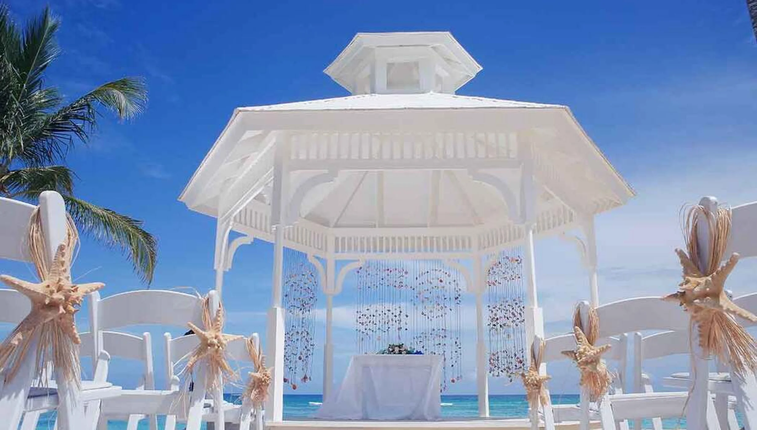beach gazebo venue at Majestic Colonial Punta Cana