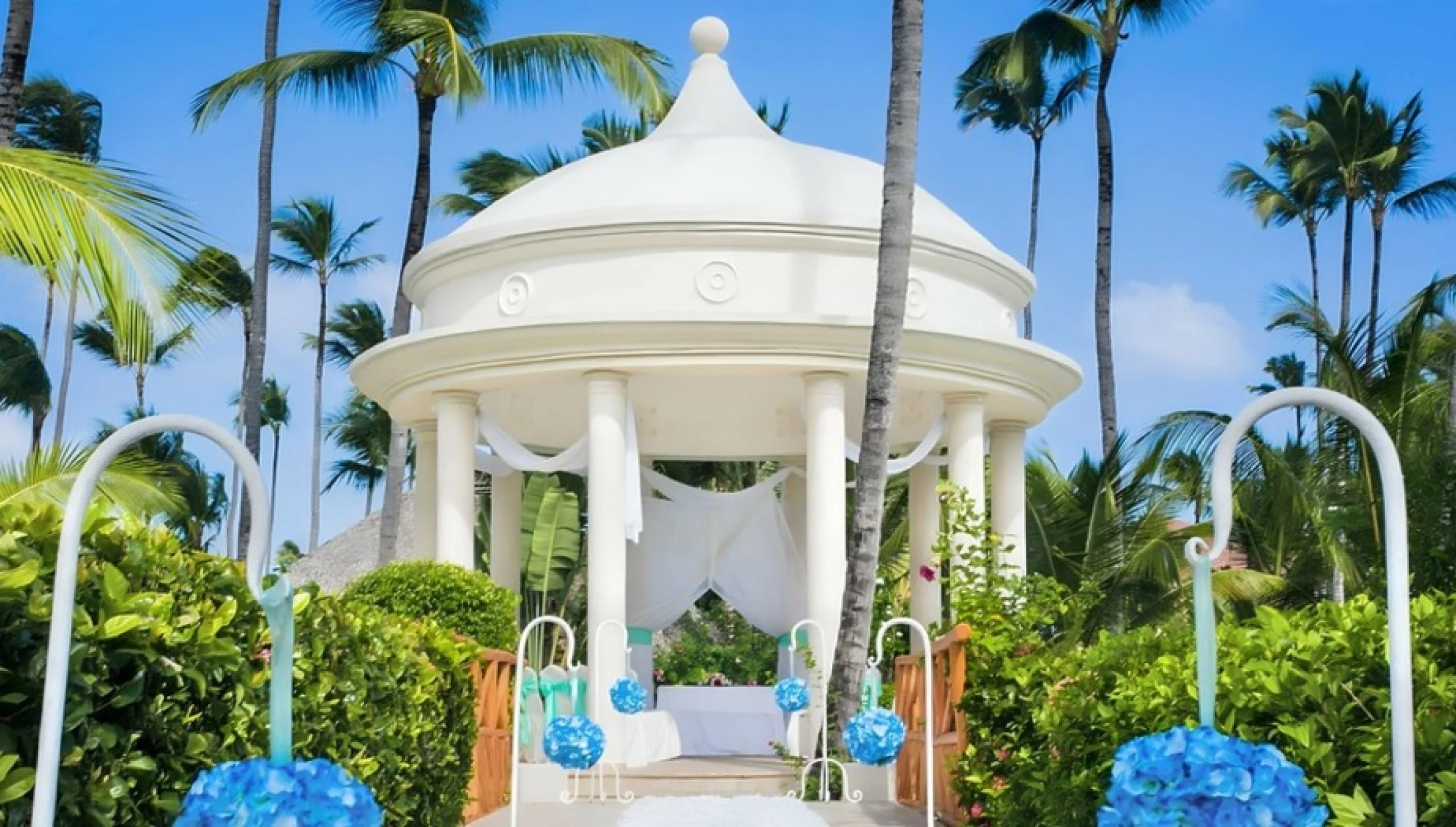 garden gazebo at Majestic Colonial Punta Cana