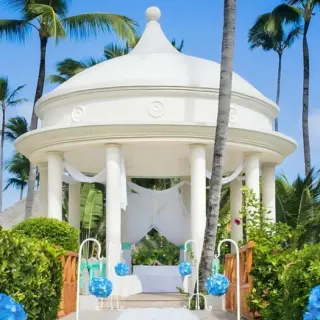 Garden gazebo wedding ceremony venue at Majestic Colonial, Punta Cana