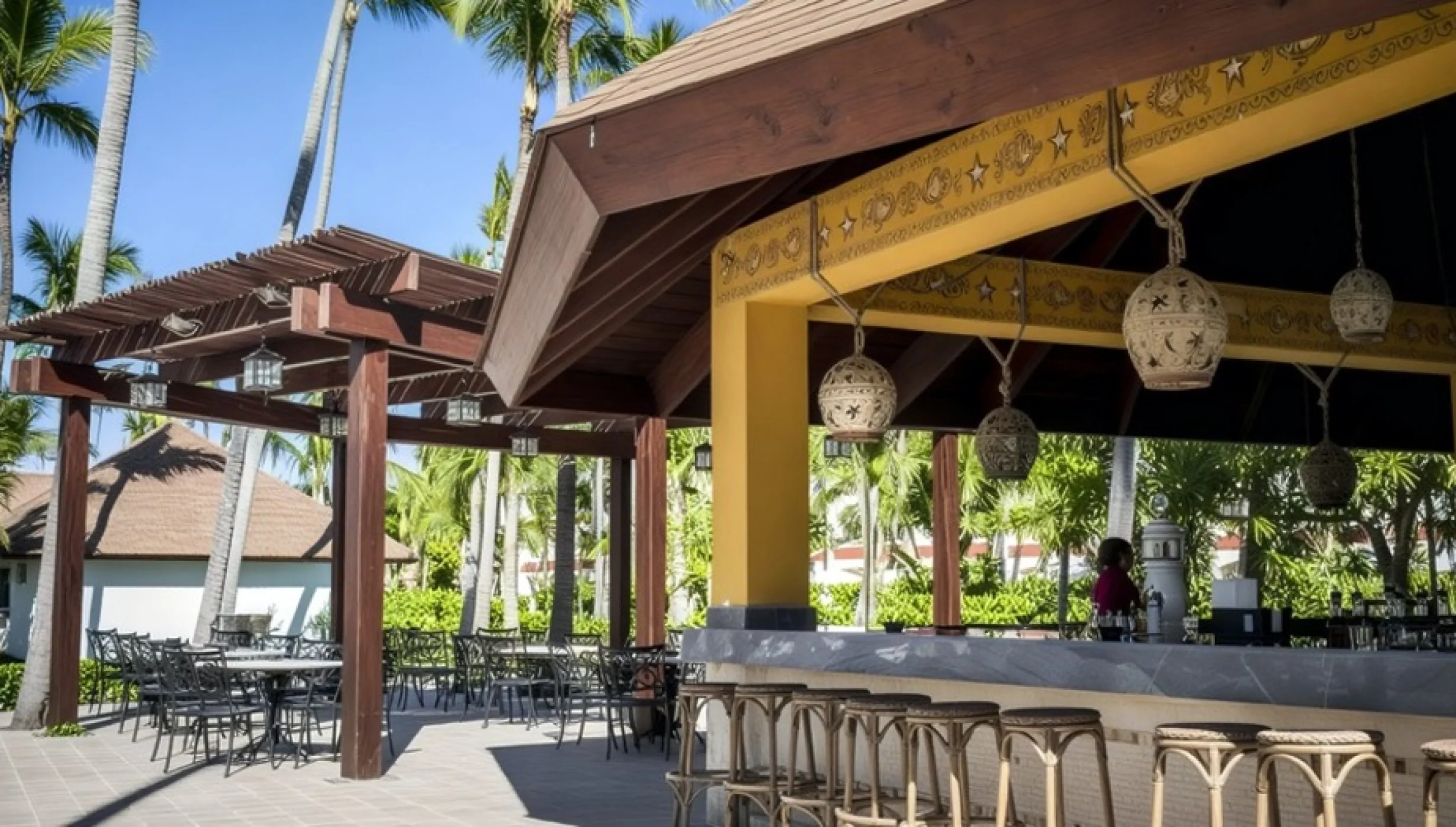 parrots bar at Majestic Colonial Punta Cana