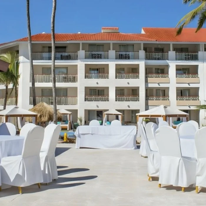 parrots bar at Majestic Colonial Punta Cana